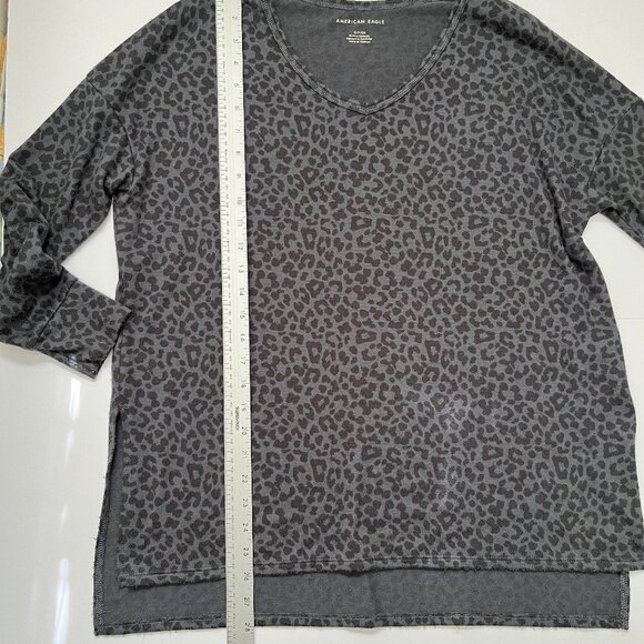 American Eagle AE Soft & Sexy Plush Sweater Gray Leopard Long-Sleeve V-Neck S - Picture 10 of 11